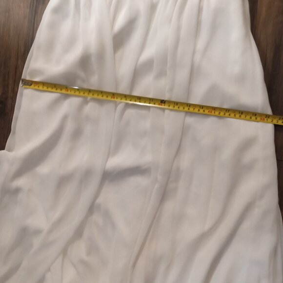 Galina David's Bridal white sleeveless off the shoulders gown size12 - Picture 9 of 11